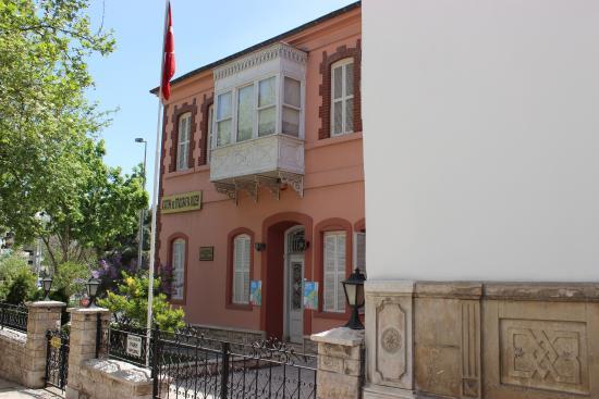 Ataturk & Ethnography Museum