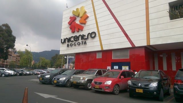 Unicentro Shopping Mall