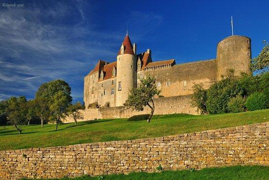 Chateau de Chateauneuf-en-Auxois