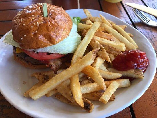 Quench Poolside Bar & Grill