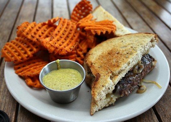 Second Street Brewery at the Railyard