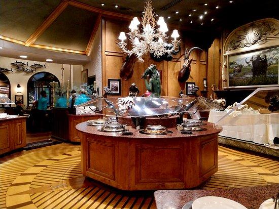 Hemingways Blue Water Cafe