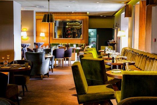 L'Orangerie & Lawrence Bar