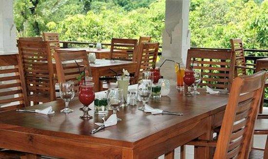 Frangipani Bar & Restaurant