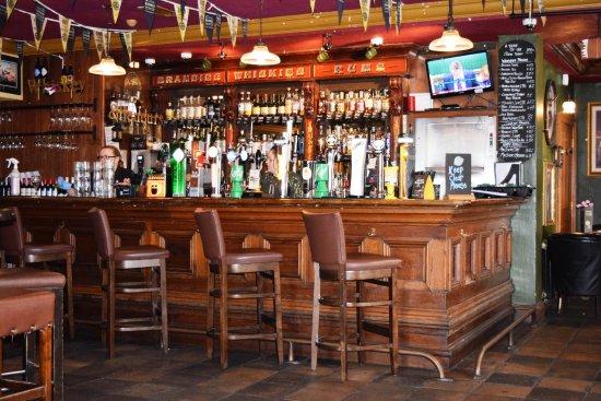McHughs Bar & Restaurant