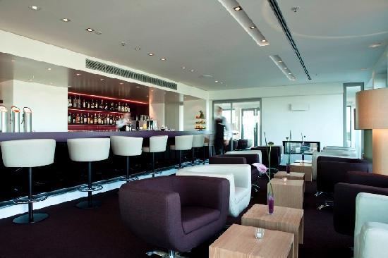 Deck 8 - die Bar im ATLANTIC Hotel Kiel