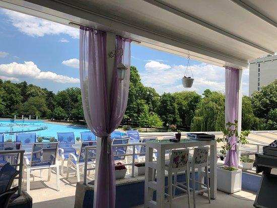 Morado Bar and Diner