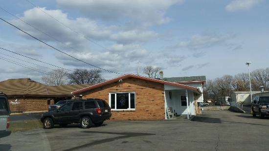 Bay Point Bar and Grill