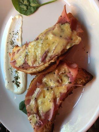 Zeebras Restaurant & Cafe