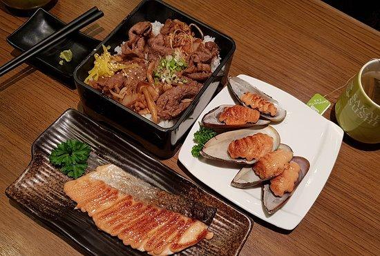 Sakae Sushi at 1st Avenue