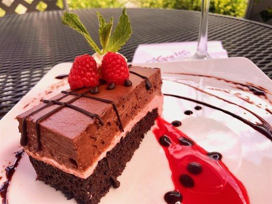 Garlic Prime Steak & Seafood