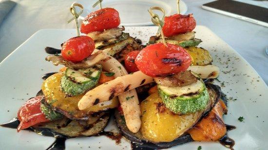 White Restaurant & Bar