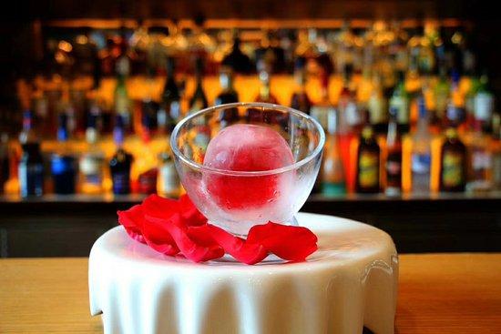 DECANTER at The St. Regis Chengdu