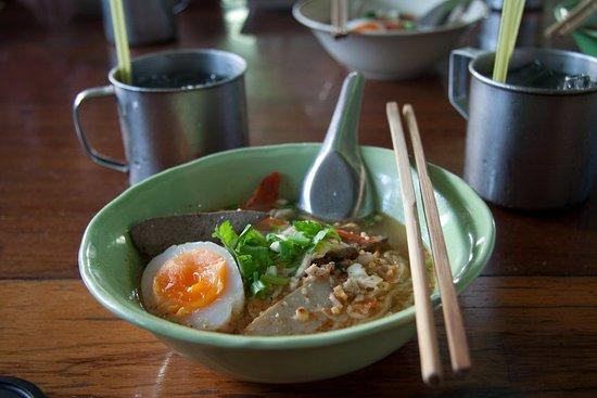 Kuaytiew Khai