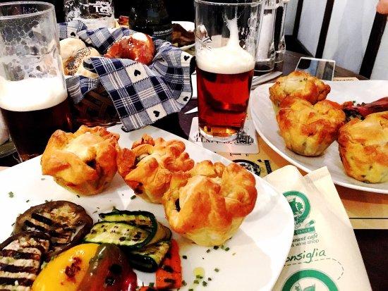 The Corner Restaurant Cafe