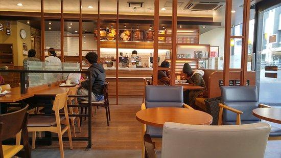 Cafe de Crie Nara Sanjotori