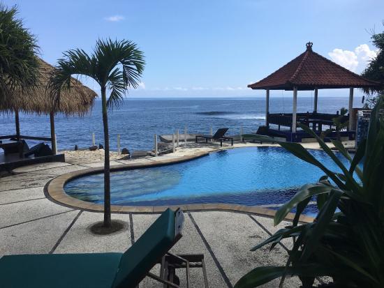 Kebun Impian Bungalows & Restaurant by the Sea