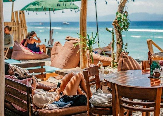 Penida Colada Beach Bar