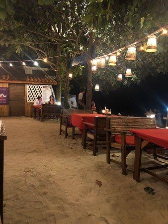 Easy Bar And Restaurant