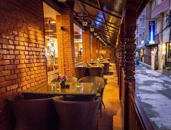 Manasulu Bakery & Restaurant