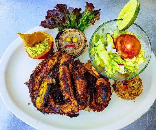 La Mojarrita restaurant & tours