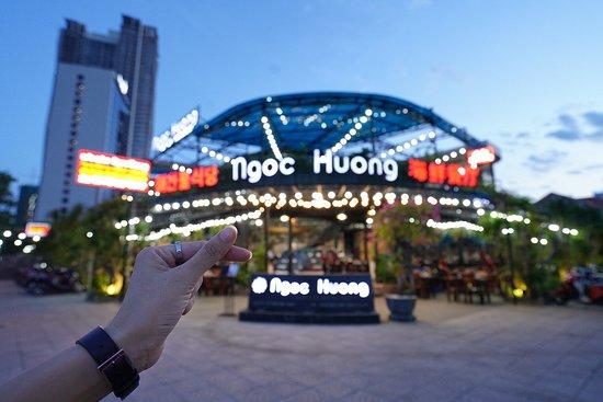 Ngoc Huong Seafood Restaurant