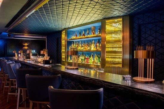 Club Bar at Hilton Kota Kinabalu