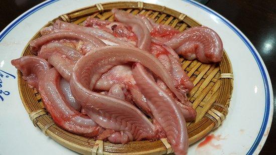 Mountain Eel Fire Grilled Clams