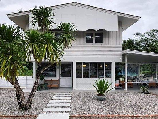 Mata Cafe - Store & Artspace