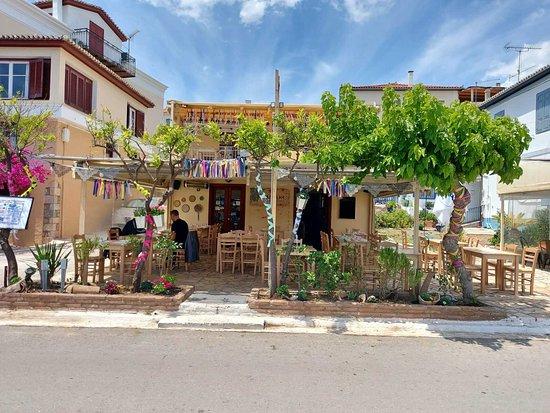 Mpairaki Mezedopolio