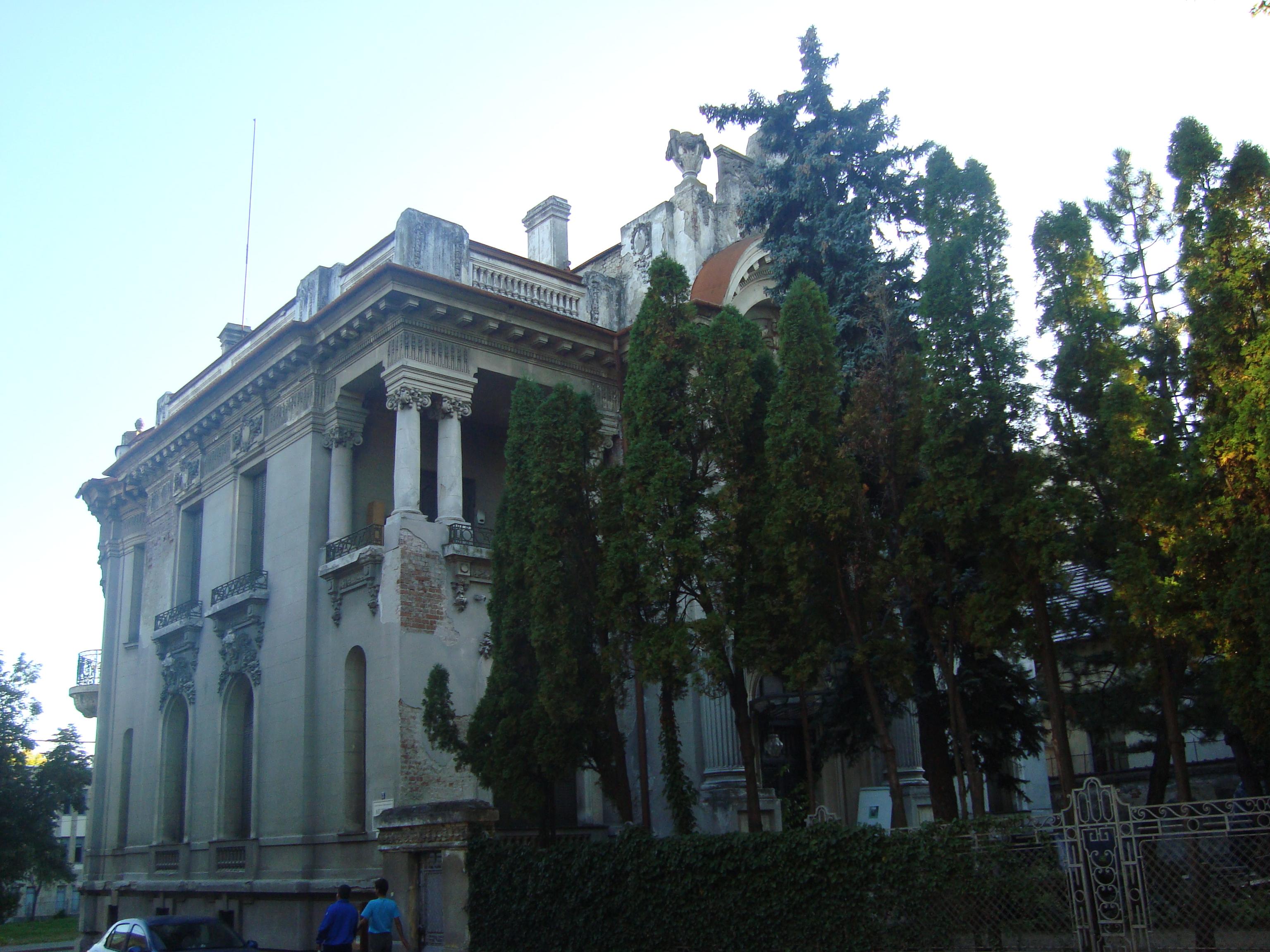 Art Museum in Drobeta-Turnu Severin