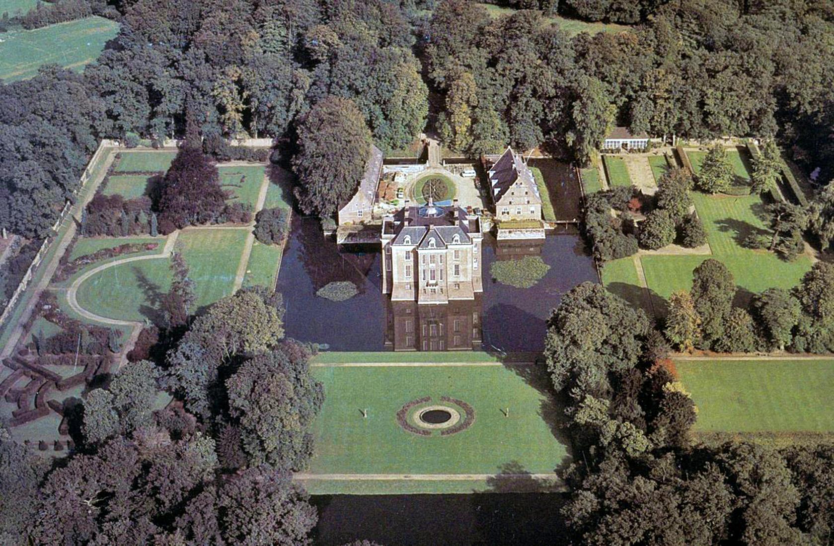 Middachten Castle and Gardens