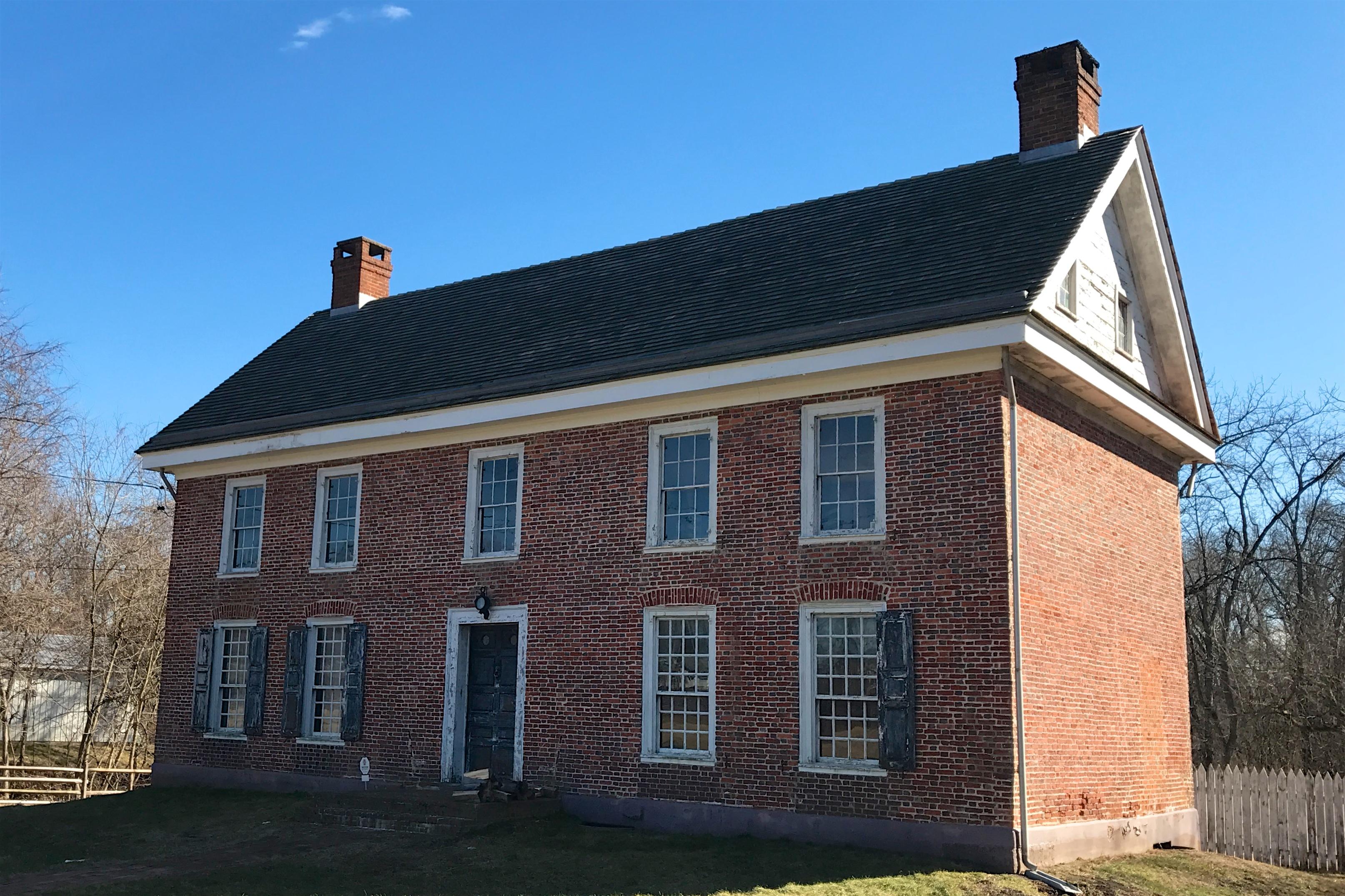 Wallace House and Old Dutch Parsonage