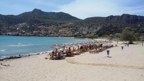 Plytra Beach