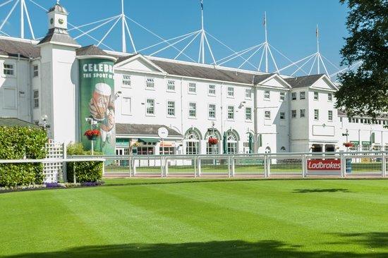 Hamilton Park Racecourse