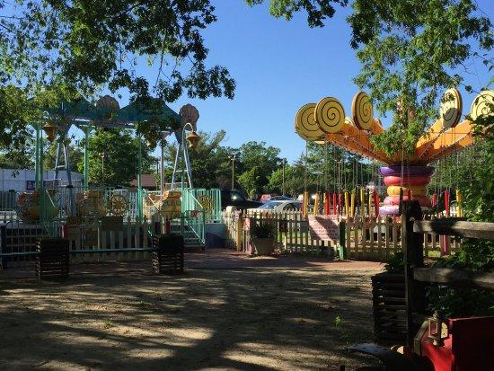 Blackbeard's Cave Family Entertainment Center