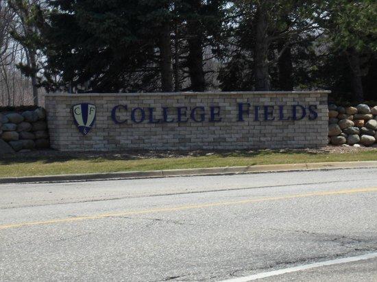 College Fields Golf Club