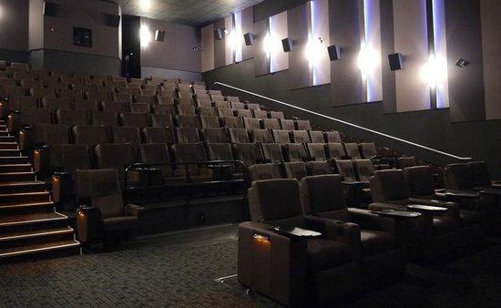Cinema Cineplex Odeon Brossard et VIP
