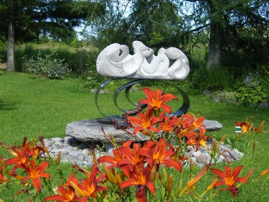 Galerie & Jardin de sculptures sur pierre Marc Cote