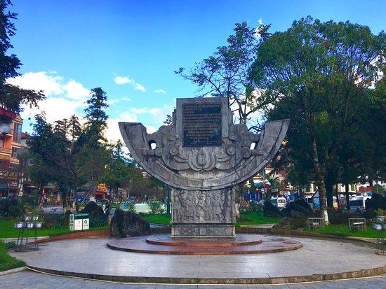 Ho Chi Minh Friendship Monument