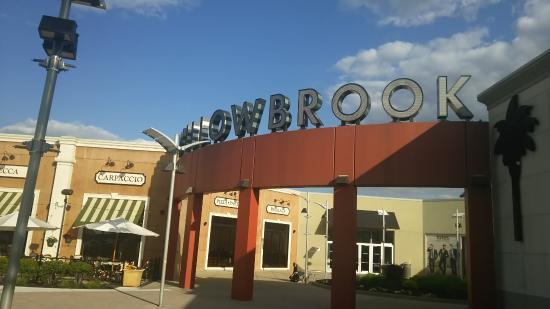Willowbrook Mall
