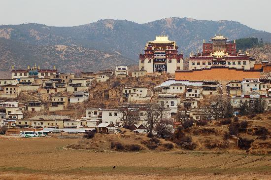 Sumtsaling Monastery