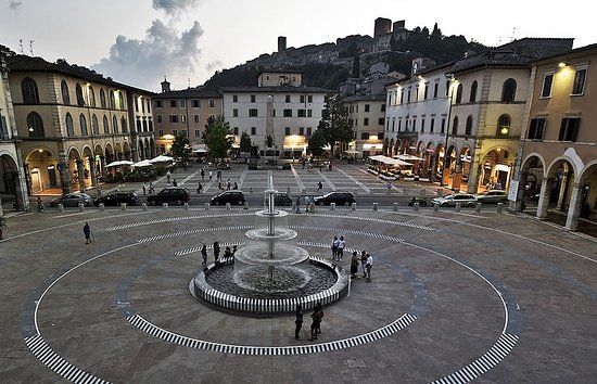 Piazza Arnolfo di Cambio