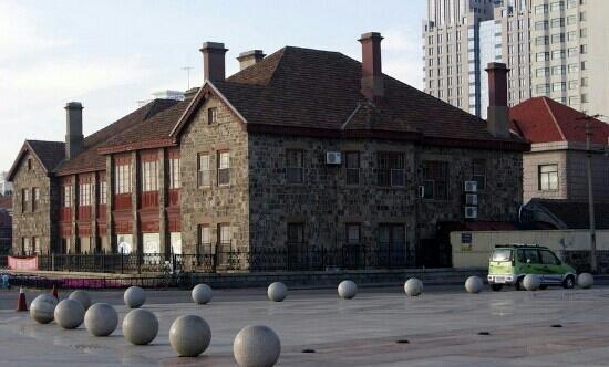 YanTai BinHai GuangChang 1861 KaiBu ShangYe JieQu