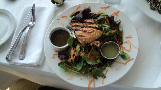 Water's Edge Restaurant and Bar