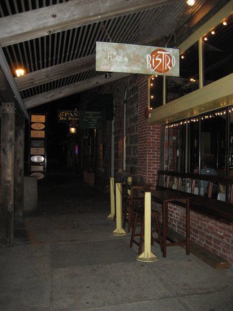 Plaza Bistro