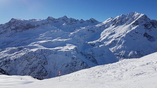 Ski Warth-Schroecken