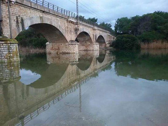 Ponte sul Fiume Lenne a Palagiano