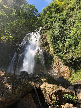 Chaloem Phra Kiat Ro Kao Waterfall