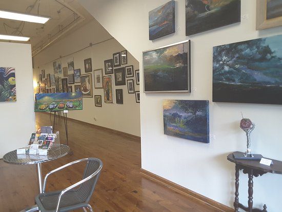 Rue Colline Art Gallery